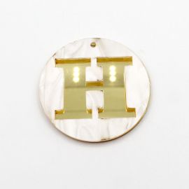 Placa de Acrílico Perolada / 6cm - Redondo - Letra Vazada - 2 Furos (PAR) - Dourado -H