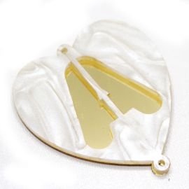 Placas em Acrílico Perolada / 64x57mm - Coração  - Letra Vazada (PAR) - Dourado