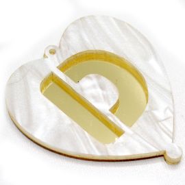 Placas em Acrílico Perolada / 64x57mm - Coração  - Letra Vazada (PAR) - Dourado-D