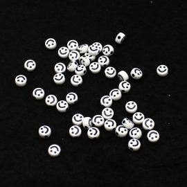 Pastilha de Plástico Redonda / 7mm - Smile - Preto (20 gramas) - Branco