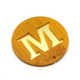 Placa em Acrilíco / 6cm - Efeito Madeira - Letra Vazado - Dourado (unidade)-M