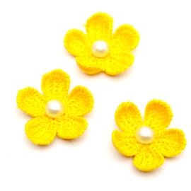 Aplique de Tecido Bordada / 36mm - Flor com Pérola (unidade)