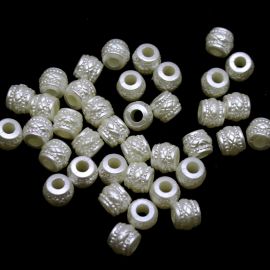 Conta de ABS Perolado / 11x10mm - Bola Detalhada com Furo Largo (10 gramas) - Creme