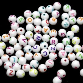 Conta Plástica Leitosa / 8mm - Bola - Letras Diversas (20 gramas) - Branco