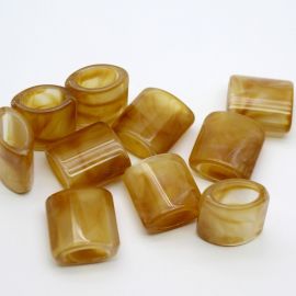 Conta Plástia Mesclada / 24x24mm - Furo Oval (10 gramas)