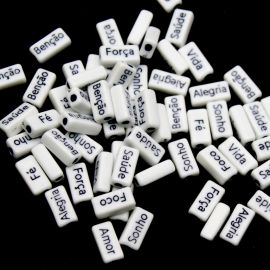 Pastilhas de Plástico / 7x15mm - Palavras em Português - Preto (20 gramas) - Branco