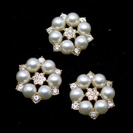 Aplique de Metal - Pérola com Strass / 25x28mm - Flor (unidade)