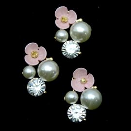 Aplique de Metal - Pérola com Strass / 24x16mm - Flor Rosa (unidade)