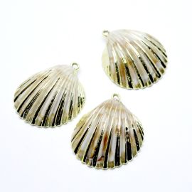 Pingente de Plástico Mesclado / 52x43mm - Concha (unidade) - Dourado