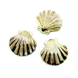 Pingente de Plástico Mesclado / 32x31mm - Concha (unidade) - Dourado