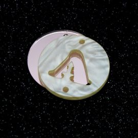 Placa em Acrílico Perolada / 3cm - Redondo - Letra Vazada - 2 Furos (PAR) - Rosa-A