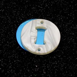 Placa em Acrílico Perolada / 3cm - Redondo - Letra Vazada - 2 Furos (PAR) - Azul -I