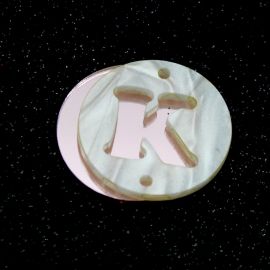 Placa em Acrílico Perolada / 3cm - Redondo - Letra Vazada - 2 Furos (PAR) - Rosa-K