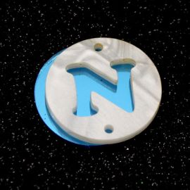 Placa em Acrílico Perolada / 3cm - Redondo - Letra Vazada - 2 Furos (PAR) - Azul -N