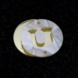 Placa em Acrílico Perolada / 3cm - Redondo - Letra Vazada - 2 Furos (PAR) - Dourado -U