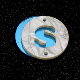 Placa em Acrílico Perolada / 3cm - Redondo - Letra Vazada - 2 Furos (PAR) - Azul -S