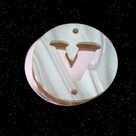 Placa em Acrílico Perolada / 3cm - Redondo - Letra Vazada - 2 Furos (PAR) - Rosa-V