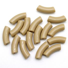 Conta Plástica Leitosa / 35x11mm - Cano Curvado (10 gramas)
