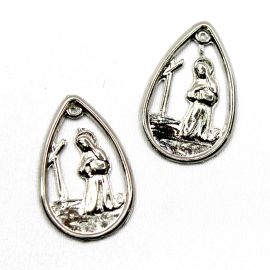 Medalha de Metal / 42x27mm - Aos Pés da Cruz (Unidade) 