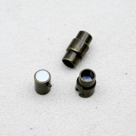 Fecho Imã de Metal / 17x9mm - com Trava (unidade) - Ouro velho