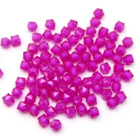 Quadrado Plástico 8mm / Facetado - Transparente com Miolo (10 gramas)