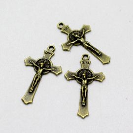 Crucifixo de Metal / 36x21mm - com O Cristo (unidade) - Ouro Velho