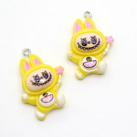 Pingente de Resina / 31x22mm - Labubu (Unidade) - Amarelo