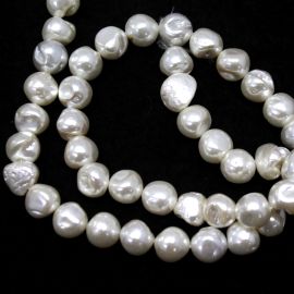 Pérola de Agua Doce / 10mm - Irregulares (1 Fio com Aprox. 42 unidades)