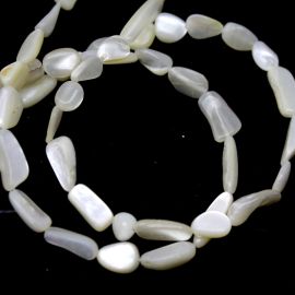 Fio de Madrepérola / 6mm - Irregular (1 fio com Aprox. 30 unidades) 