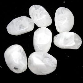 Conta Plástica Mesclada / 36x29mm - Irregular (unidade)