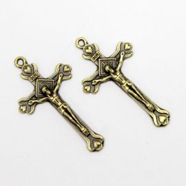 Crucifixo de Metal / 41x22mm - Com Cristo (unidade) - Ouro Velho