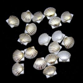 Conta de Plástico Perolada / 14x16mm - Concha com Detalhe Dourado (10 gramas)