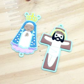 Crucifixo e Salve-Rainha N. S. Aparecida / Emborrachados - 50x26mm (PAR) - Verde Bebê