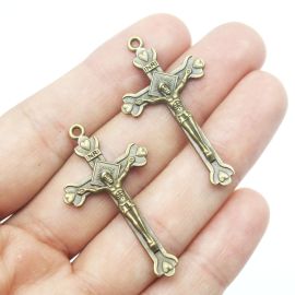 Crucifixo de Metal / 41x22mm - Com Cristo (unidade) -Ouro Velho