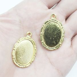 Medalha de Metal / 33x22mm - Liso (unidade) - Dourado