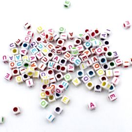 Cubo Leitoso / 6mm - SÓ VOGAIS - Cores Diversas (20 gramas)