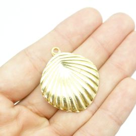Pingente de Metal / 34x30mm - Concha (unidade) - Dourado