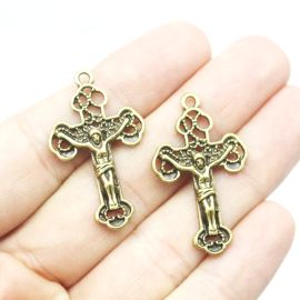 Cruz de Metal / 34x20mm - Com o Cristo (unidade) - Ouro Velho