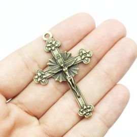 Crucifixo de Metal / 50x34mm - com O Cristo  (unidade) 
