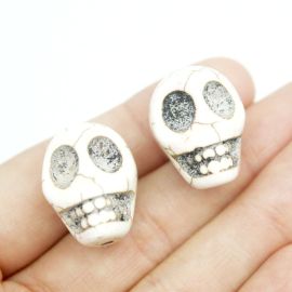 Pedra Howlita / 23X17mm - Caveira (UNIDADE)