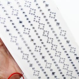 Aplique Adesivo / Triangulo - Strass  (1 CARTELA) - Transparente