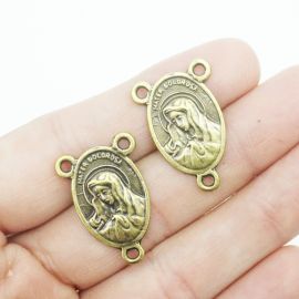 Salve Rainha de Metal / 26x17mm - Mãe Dolorosa (Unidade)