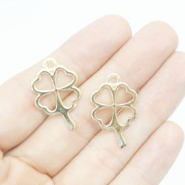 Pingente de Metal - 26x16mm / Trevo (Unidade) - Dourado