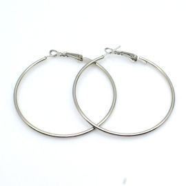 Brinco em Metal / 4,5cm - Argola com Trava (1 Par)