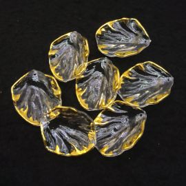 Pingente de Plástico / 42x35mm - Pétala com Borda Dourada (10 gramas) - Transparente