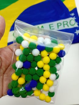 Tema Brasil / Pompom -10mm (Pacote c/ 100 unidades) 